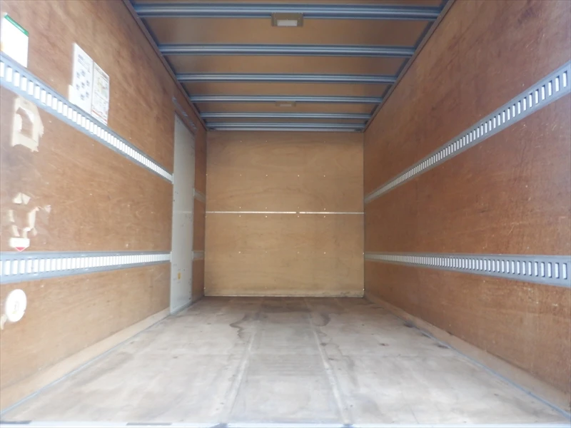 Japanese Used Good Conditioned ELF ISUZU Van Trucks For Sale