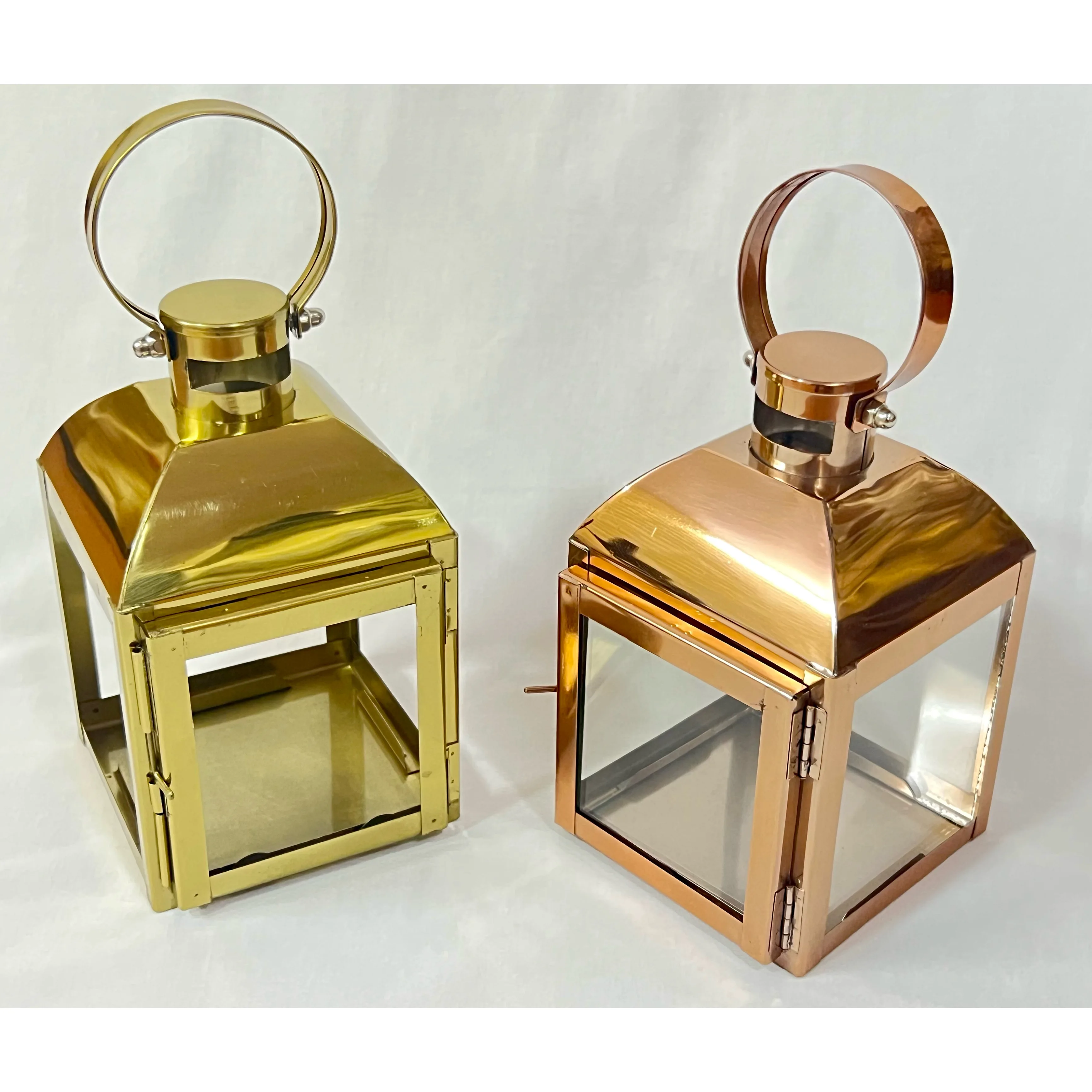 High Quality Shiny Metal Mini Tea Light Candle Lanterns Multiple Designs for Home Decorations as Pillar Holders