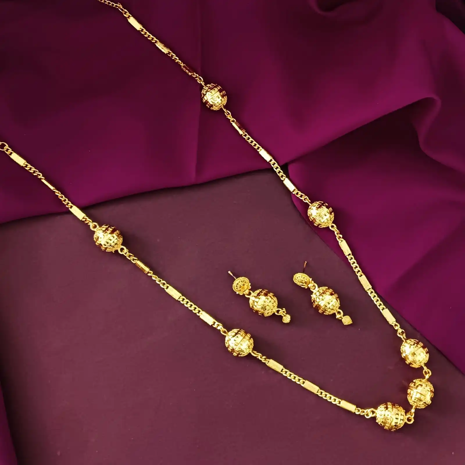 Indian Ethnic Jewellery For Women Gold Plated Big Metal Beaded Chain Wedding Necklace Dangle Earrings Jewellery Set