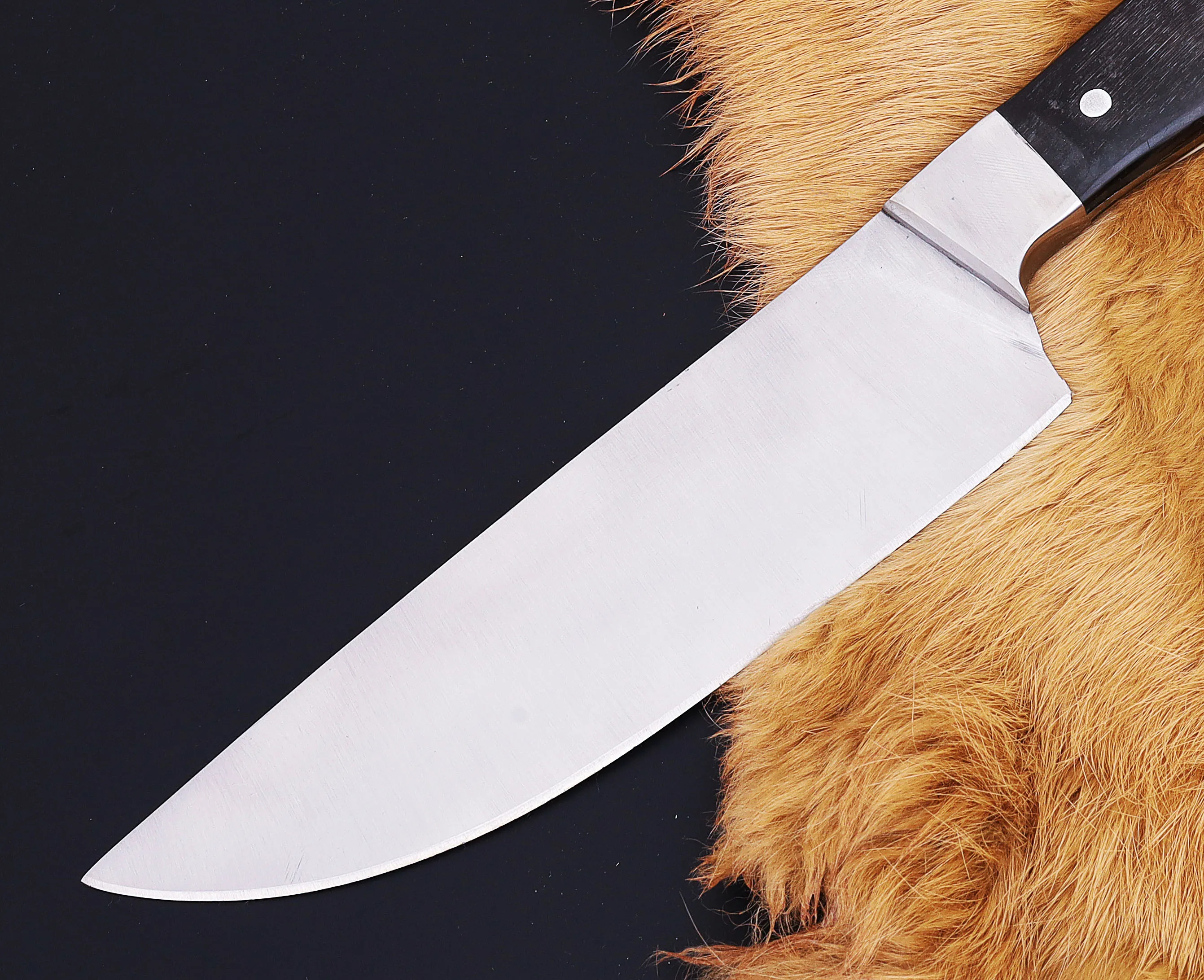 Buffalo horn handle handmade stainless steel blade and bolster meet cutting kitchen use sharp edge chef knife with leather cover