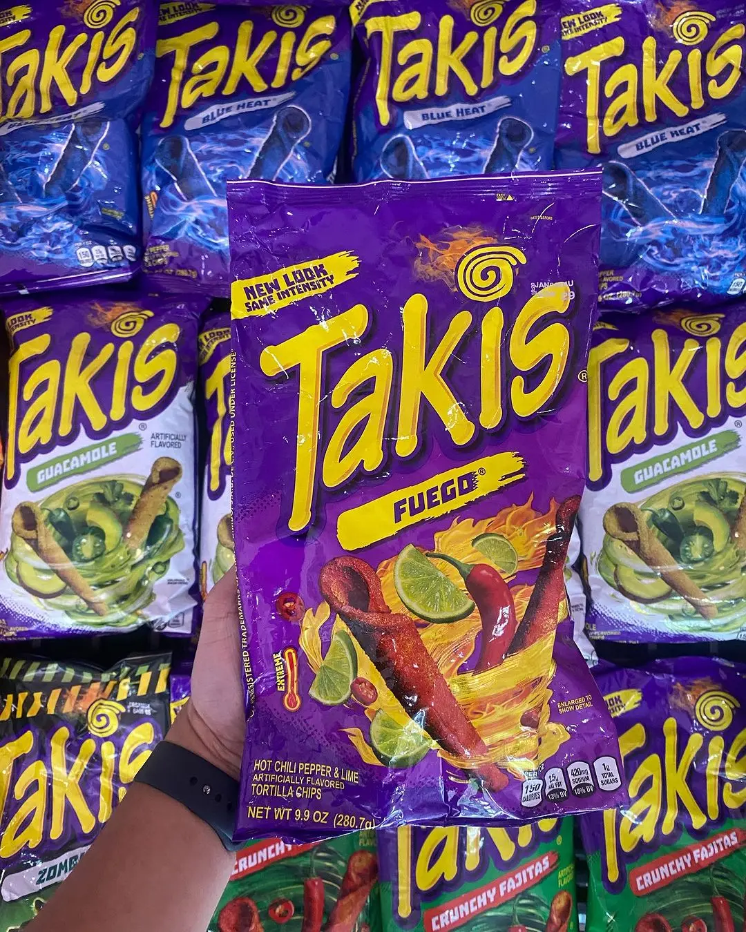 Takis Mini Crunchy Rolled Tortilla Chips Fuego Flavor (Hot Chili Pepper & Lime), 25 Individual Snack Packs (1.2 oz)