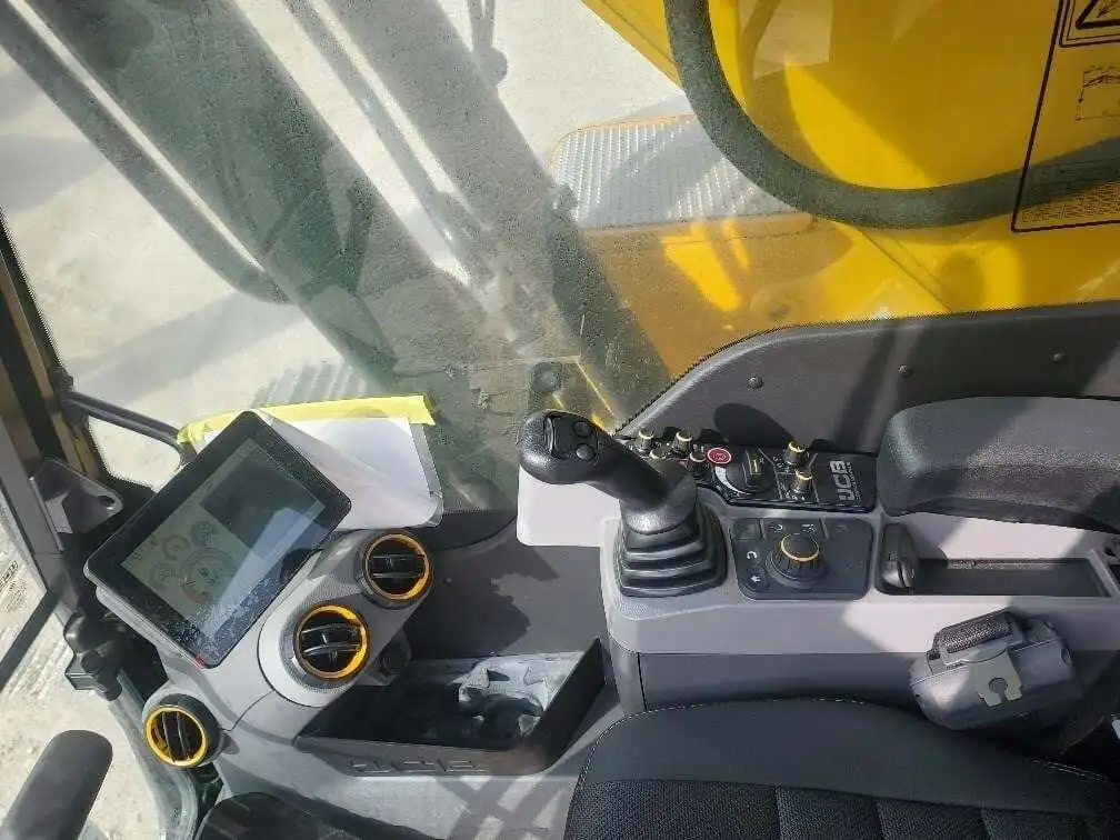 2023 экскаватор JCB 220X