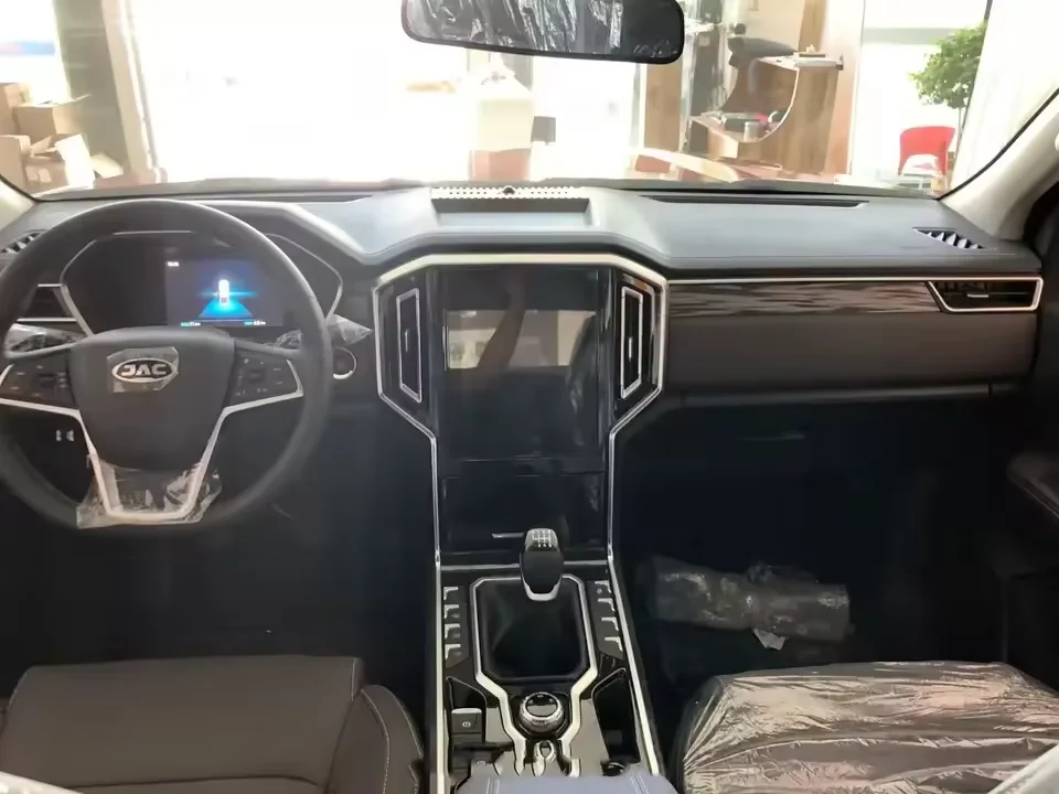 JAC 2023 pickup adult high-speed four-wheel electric vehicle factory direct sale 3000w new energy vehicle electric pickup truck