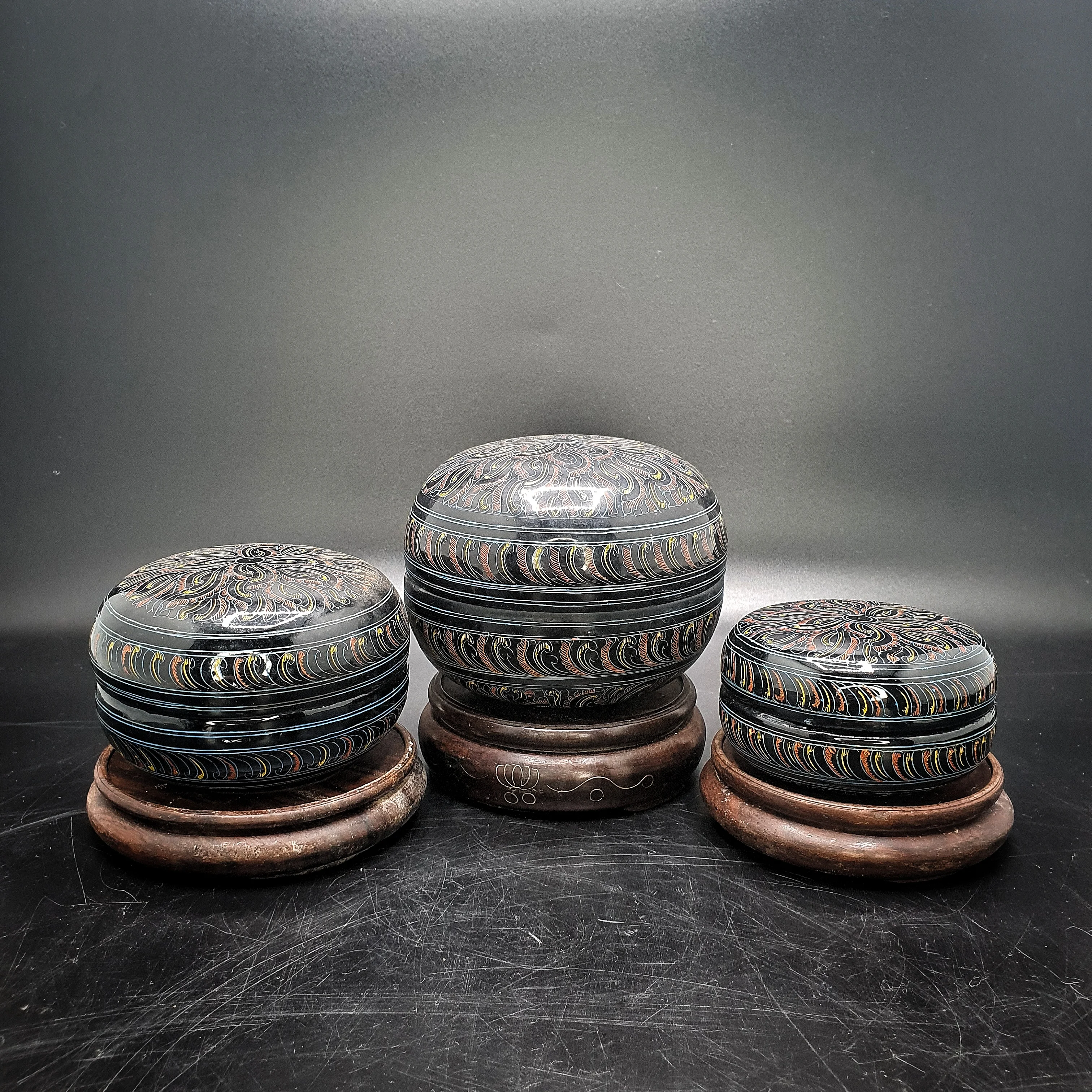 Antique Group Of Myanmar Lacquer Ware Receptacle for betel Round Shape Decorated With Floral Design For Collect Home Decor