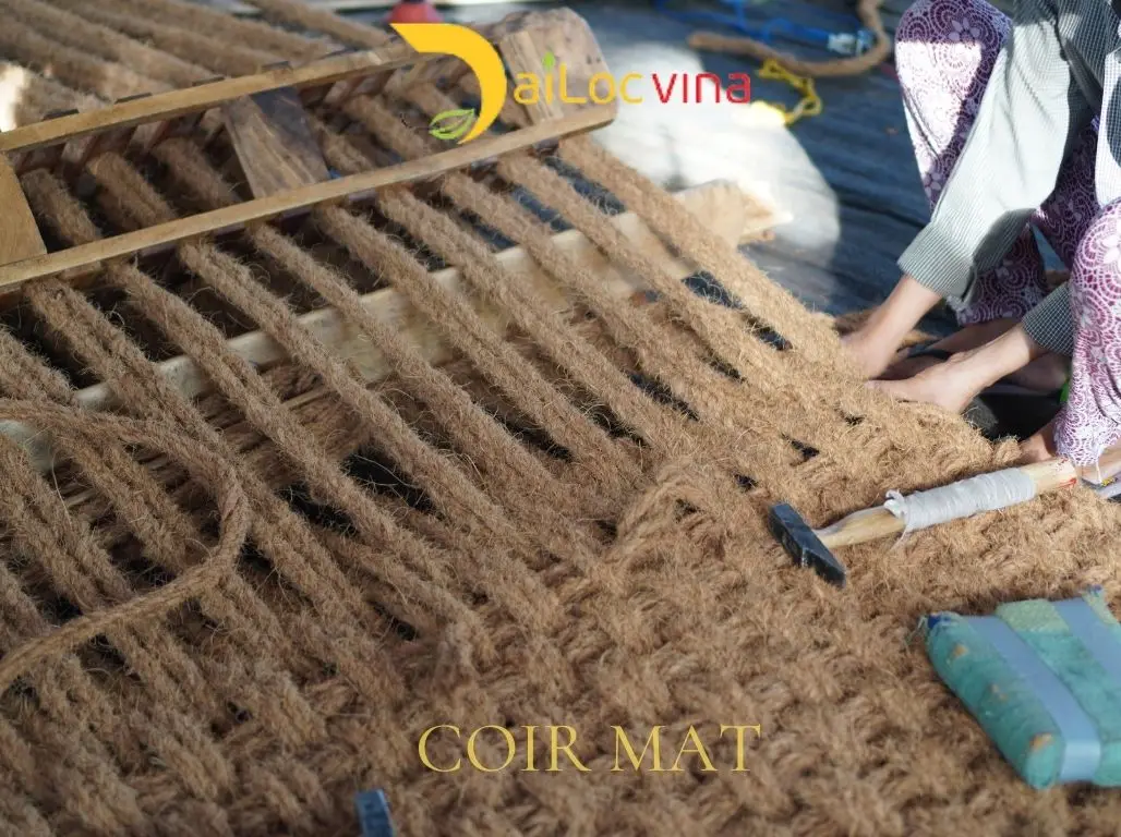 Coir mat roll made of natural coconut fiber for erosion control  Mr.Ryan +84938244404