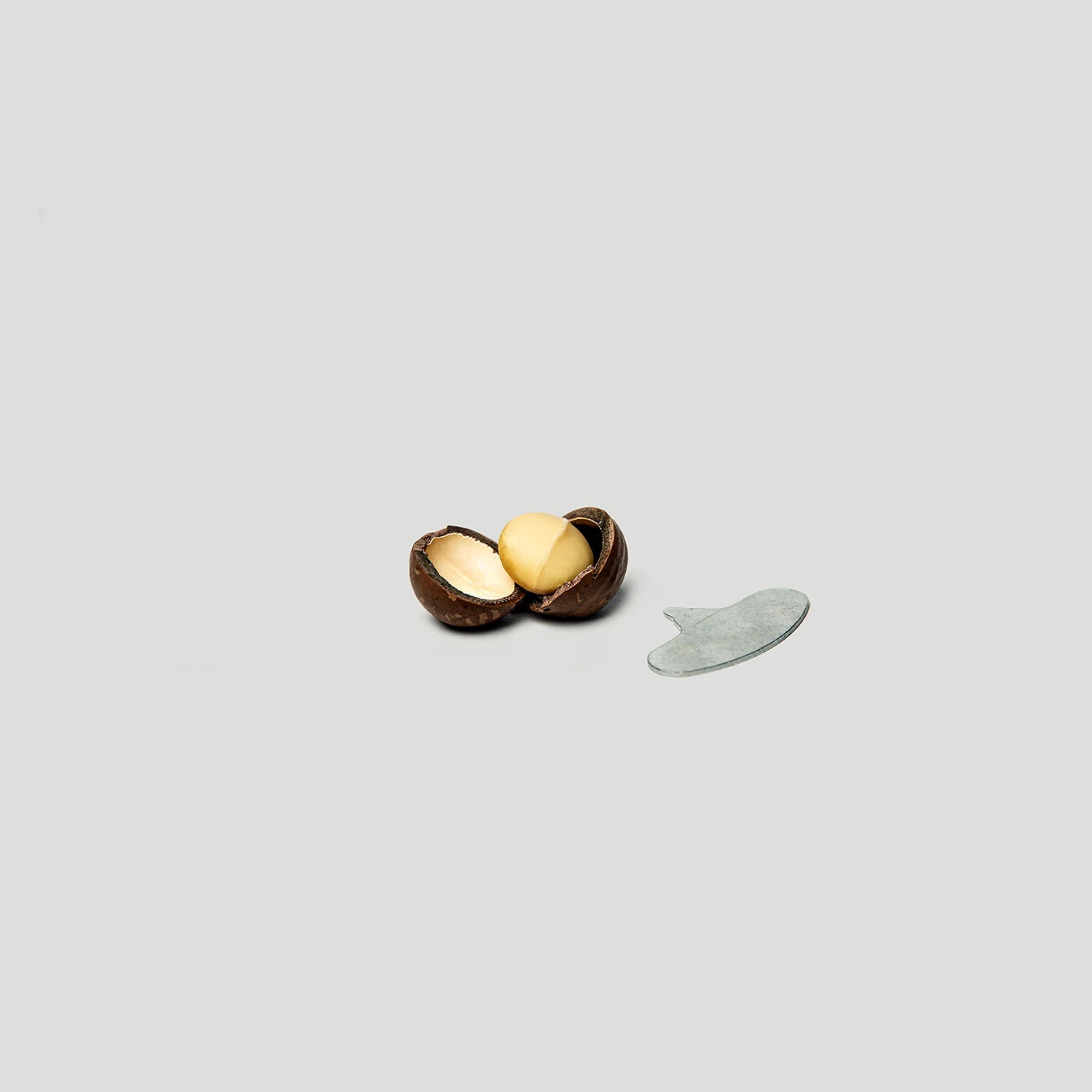 Happy Nut Vanilla Macadamias Inshell With Laser Cut and Key Inside 225g x 20 Grown and packed in Australia