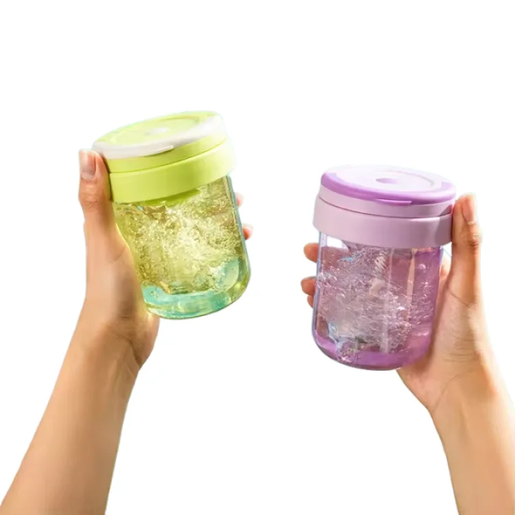 Small Automamtic stirring mug for protein, coffee mixes