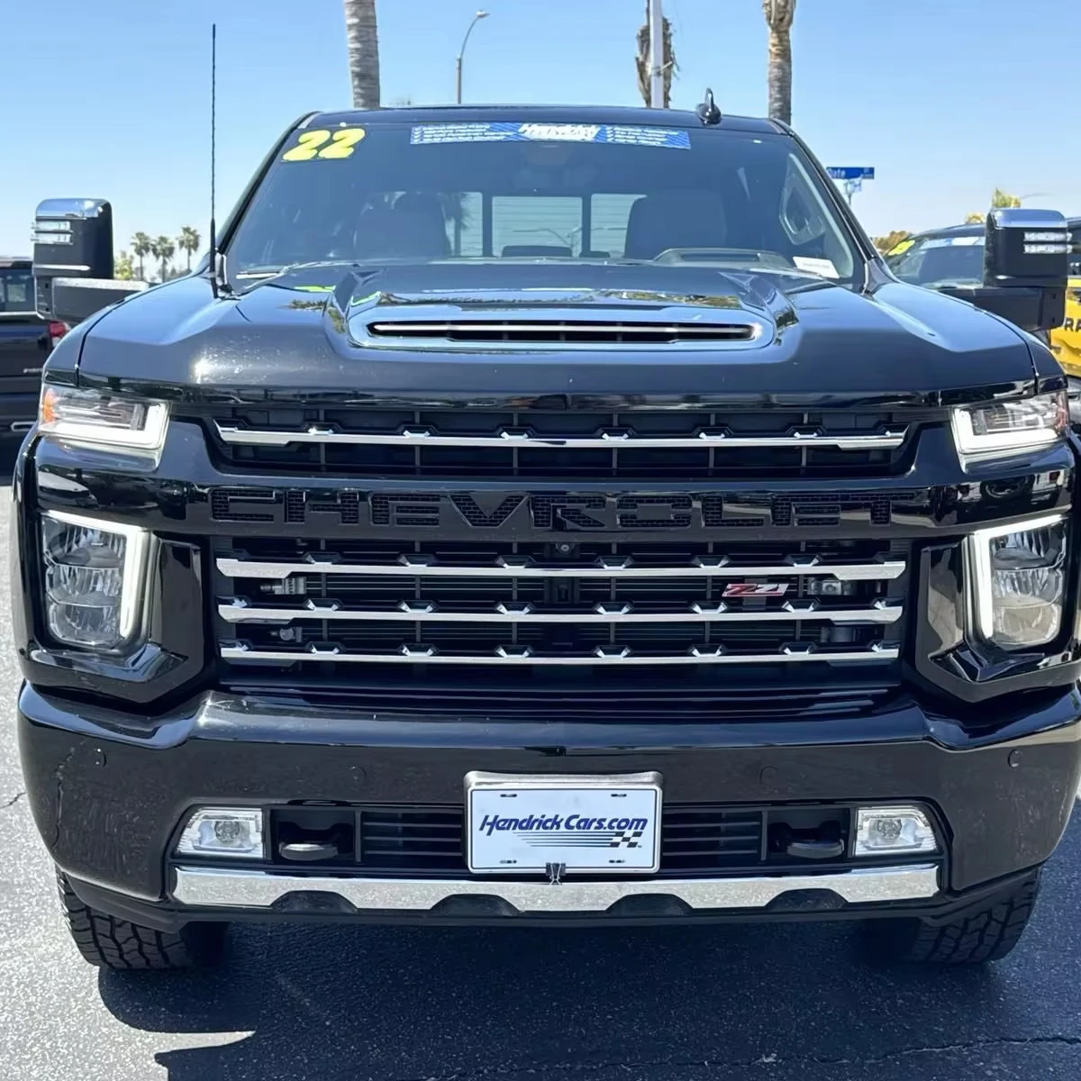Подержанный 2022 Chevrolet Silverado 2500HD LTZ