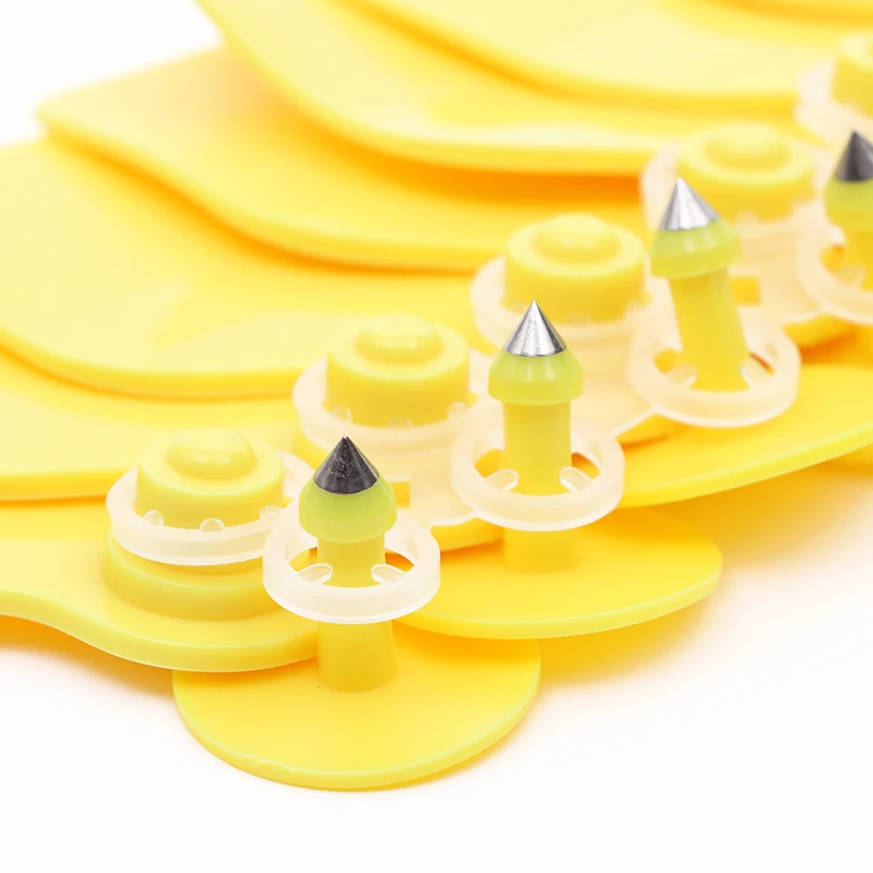 Factory Custom ID Chip RFID Cattle Ear Tag for Livestocks Identification UHF Animal Ear Tag