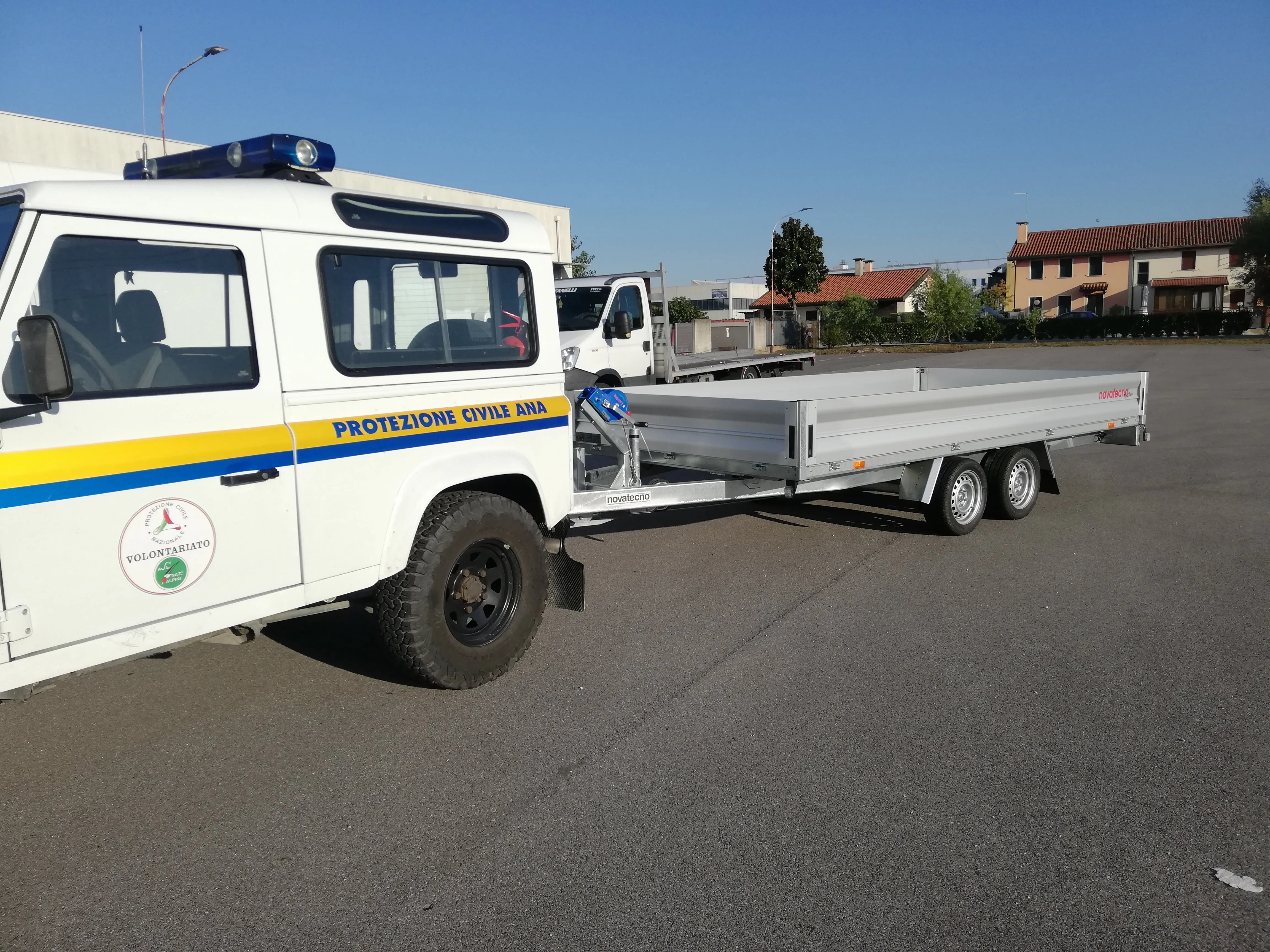 italian quality compact rear tipper trailer 327 UNI 420T ideal for work and leisure