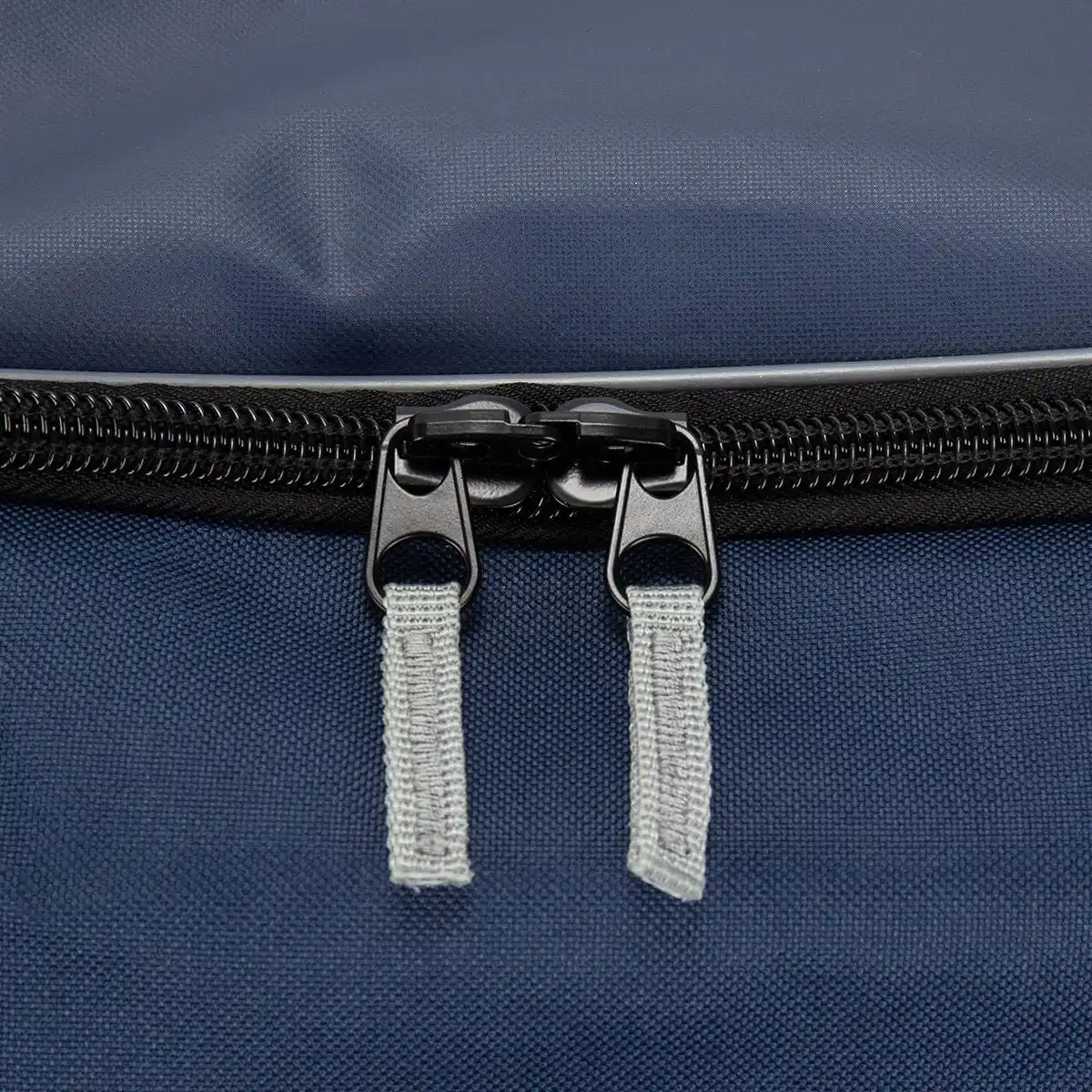 2022 Trending Customized 600D Oxford Duffel Bag Ice Hockey Trolley Bag with Wheels 32'