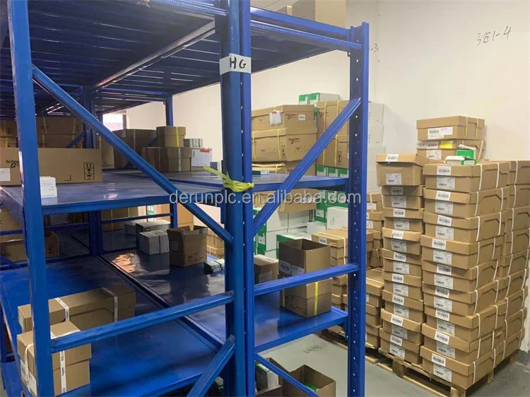 PLC TM258LF42DT4L  Modicon M258, compact base 42 + 4 I/O 24 V DC CANopen TM258LD42DT