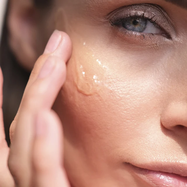 Dr.Sea Cosmetic Skin Care Face Daily 30 ml Private Label Facial Serum Gold Vitamin E Aging Skin Radiant Effect Certified MSDS