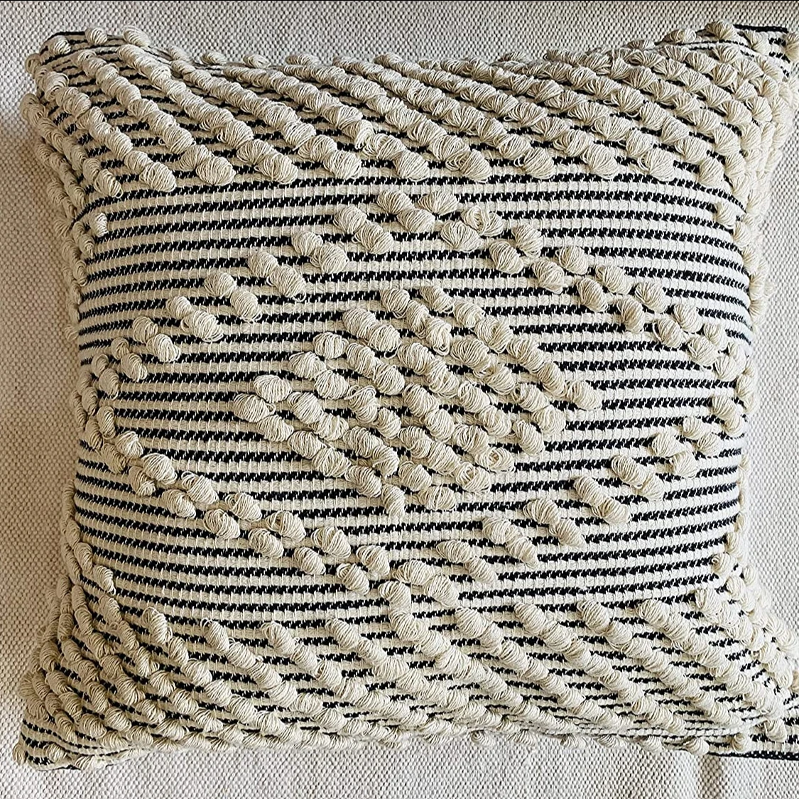 Boho Handloom Throw Pillow Cover for Couch Sofa 18 x 18 Inch Cotton Hand Woven Tufted Decorative for Bedroom Living Room
