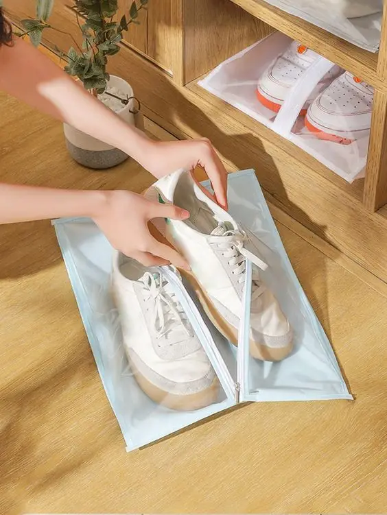 Best selling customized logo friendly to environment portable easy to use shoe bag origin of Vietnam