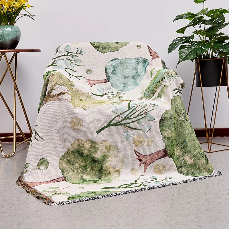 Hotsale High Quality Customizable Wool Picnic Blanket Multifunctional Christmas Tapestry Woven Tassel Wearable Bed Travel Animal