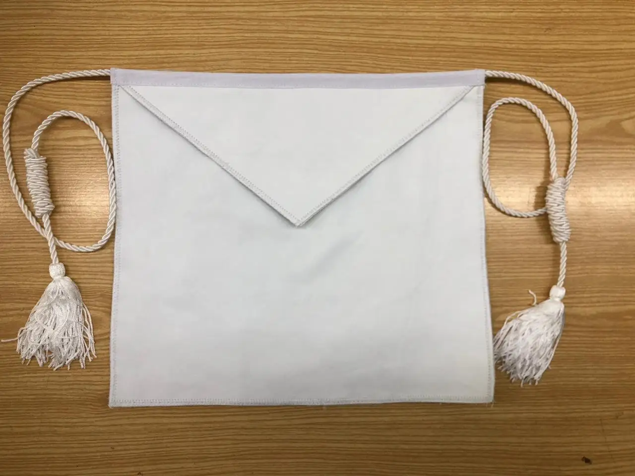 Masonic Regalia White Plain Masonic Apron Customized hand Embroidery PU leather masonic Custom Apron