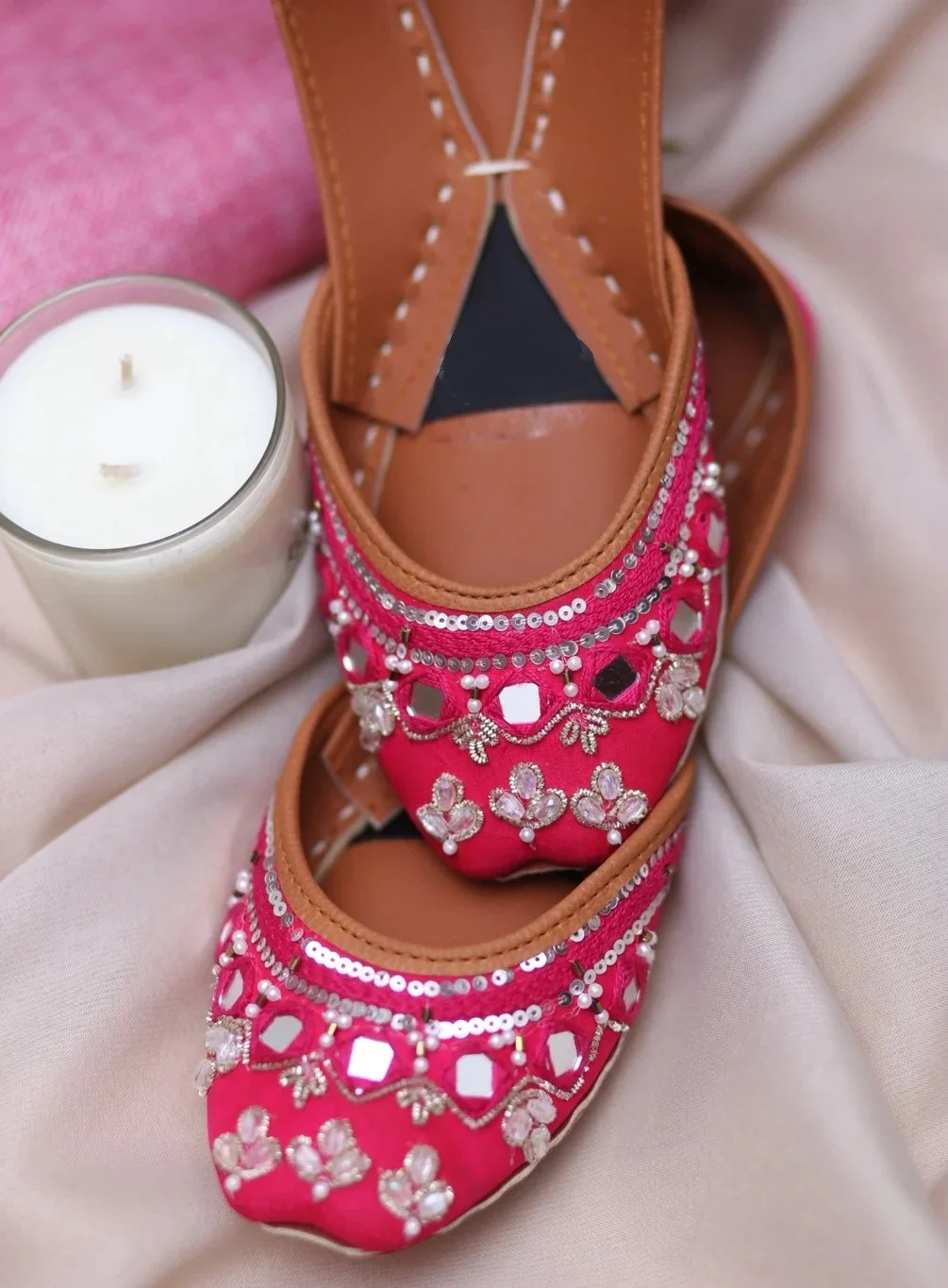 Wholesale New Custom Design Foot Wear Flat Khussa Shoes With Stones Womens Non Slip Khussa Jutti Punjabi Style Khussas For Women