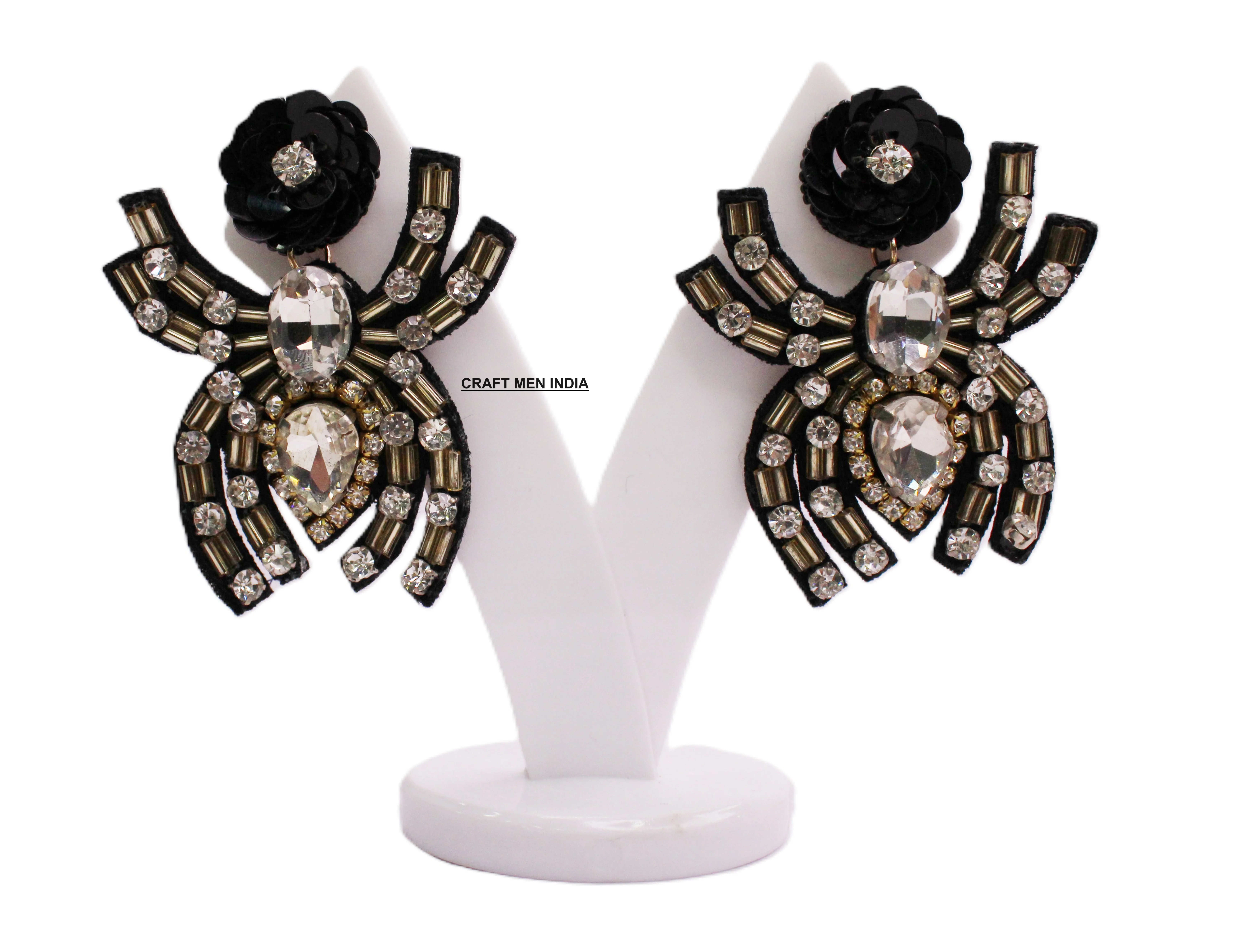 Handmade Beaded Stud Earrings for Girls and Women Fashionable Diamond Indian Wing-shaped Pattern in Classic Spanish Style