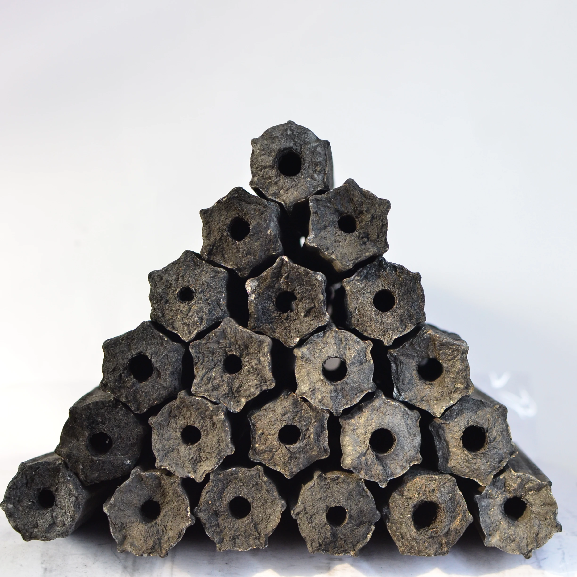 Sawdust Briquette Charcoal High Quality Sawdust bbq Charcoal Barbecue Charcoal from Vietnam without smoke