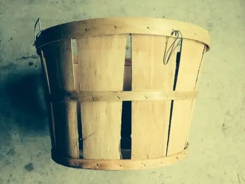 Round wooden crab basket with lid crab bushel basket wood bucket chest OEM size crab basket