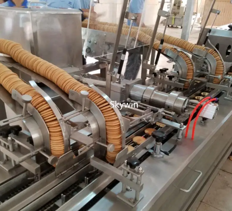 skywin biscuit two colors sandwich making machine with pillow packing biscuit machine flow packaging equipment