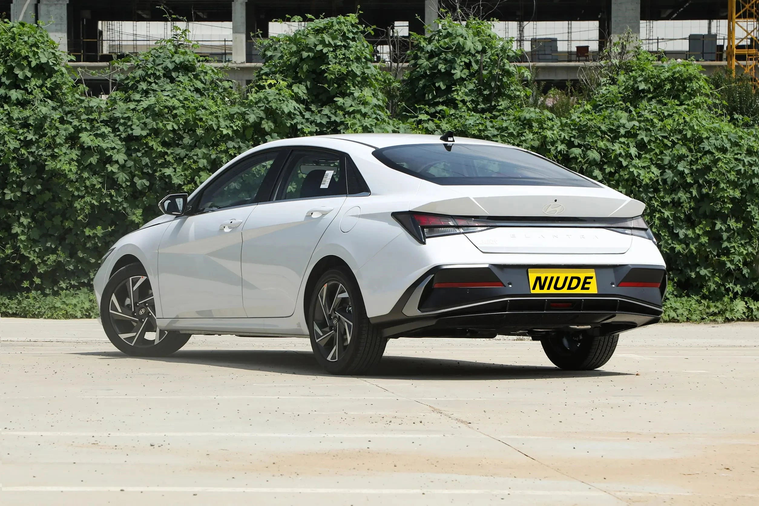 2023 Best Price Hyundai Car Elantra Left Turn Sedan Family Adults Chinese Cheap Wholesale Gasoline Car Elantra 2017 New And Used