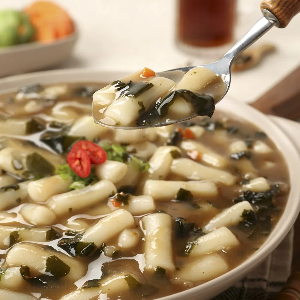 Soysauce Witch Topokki 120g Premium Quality Tteokbokki Halal Delicious Tasty Salty Sweet Popular Korean Food Best Seller 2023