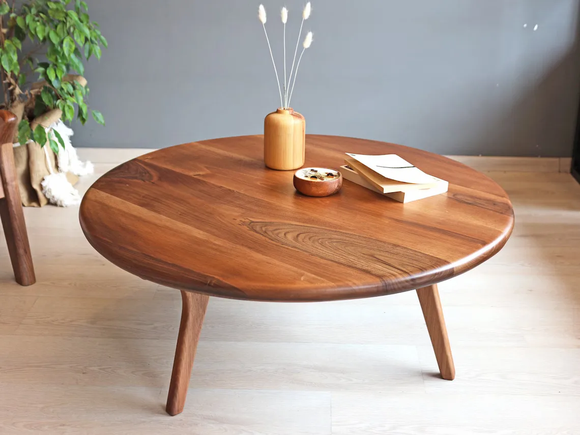 Sheesham Wood Mid Century Round Coffee Table , Walnut Finish Wood Sofa Centerpiece Table 32 x 32 x 16