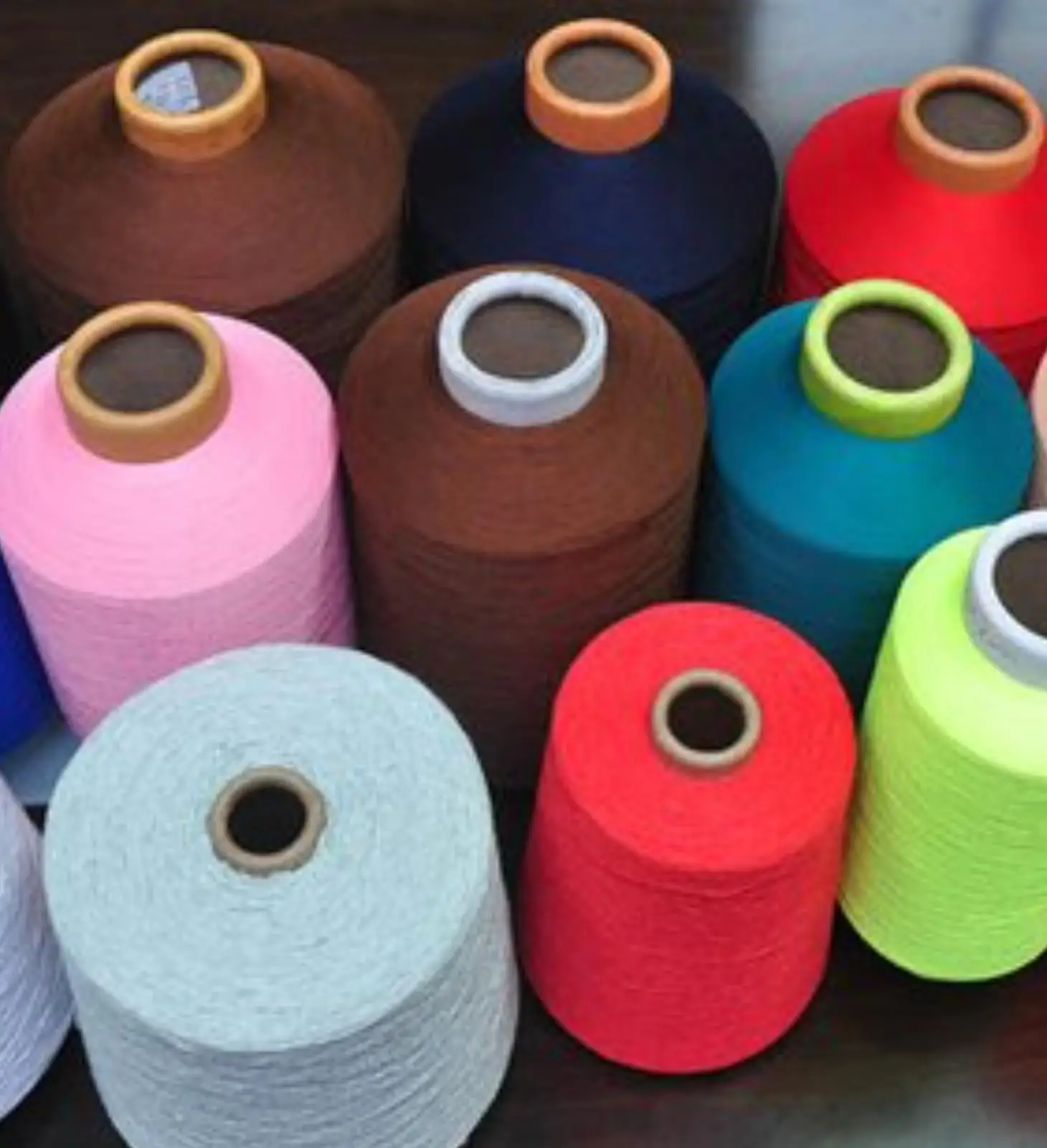 20 Spun Dyed High Tenacity Filament Yarn Fancy Lurex Embroidery Yarn Metallic Lichi Yarn