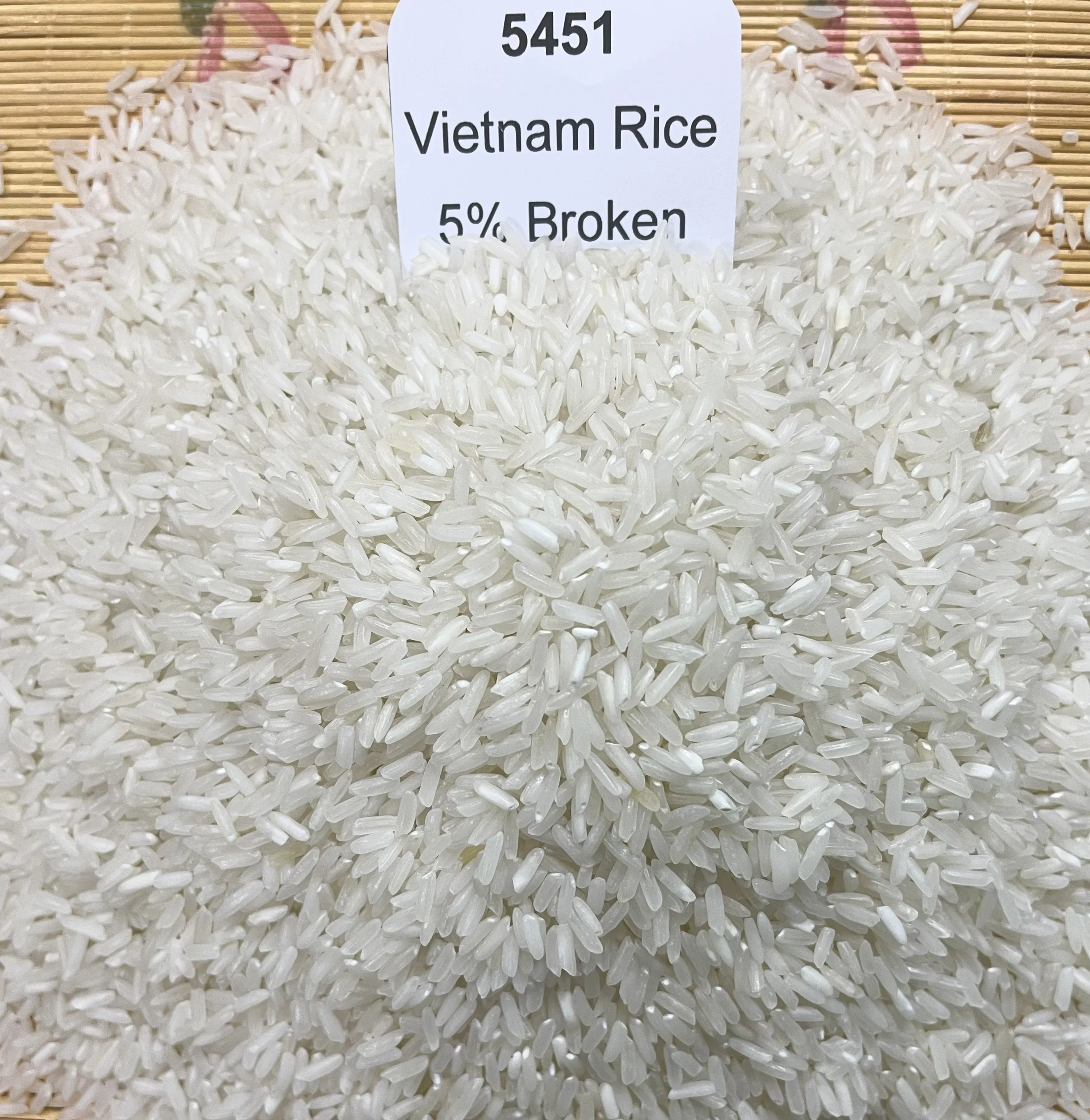 Vietnam White 5451 Rice  Medium Liter Good For Healthy Export Purchase High Protein Customized Packaging From Vietnam Trading