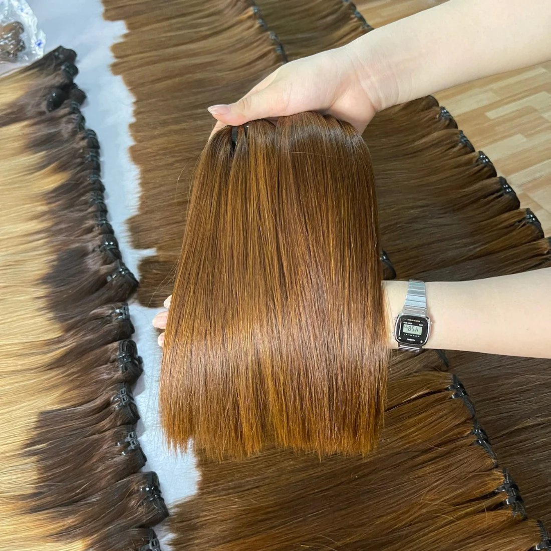 Very hot product today bone straight bundles full inch full color 100% Remy, completely handmade, shipped worldwide