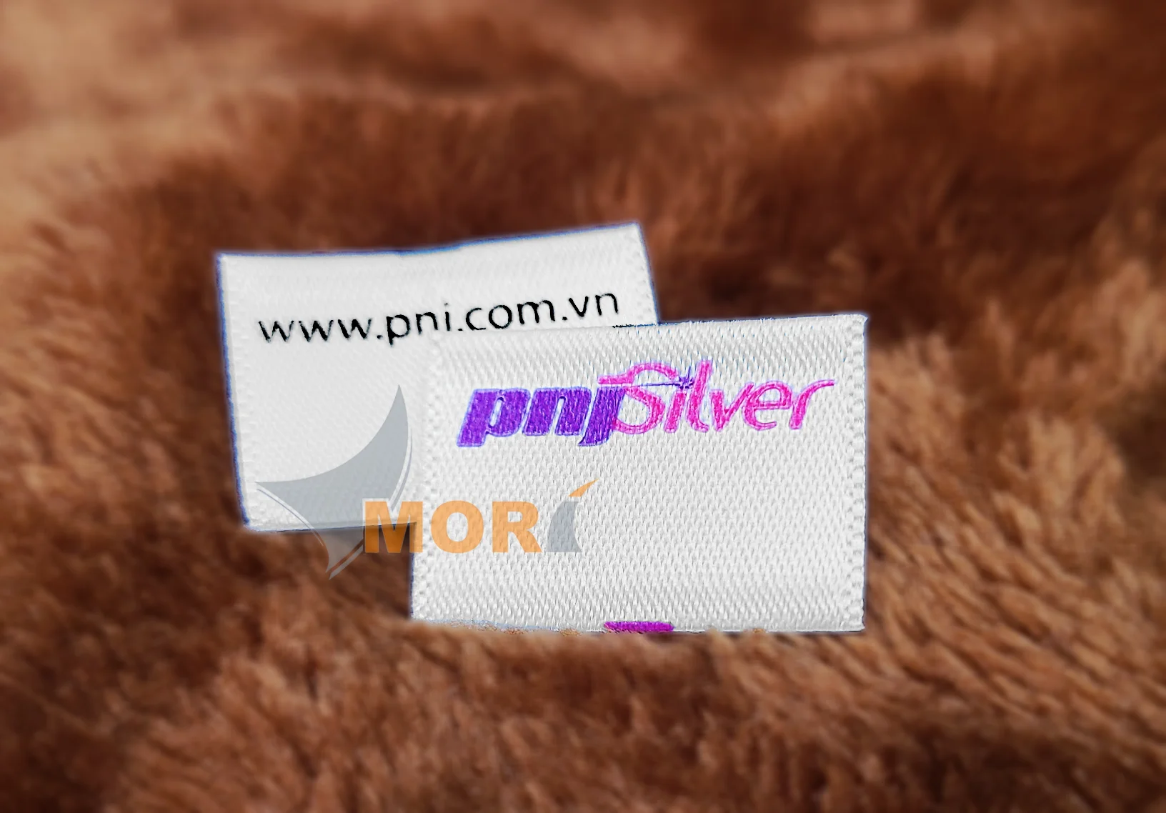 MORI Custom logo personalized Clothing Brand tags Label High quality Garment Textile Neck Luxury Woven tags For Clothing