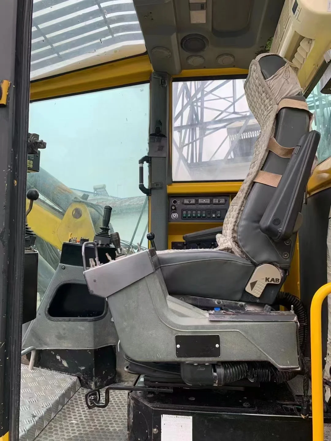 Used surface drill rig ROC F9 A tlas Copco famous brand high efficiency drill rig with good performance and best price  in China