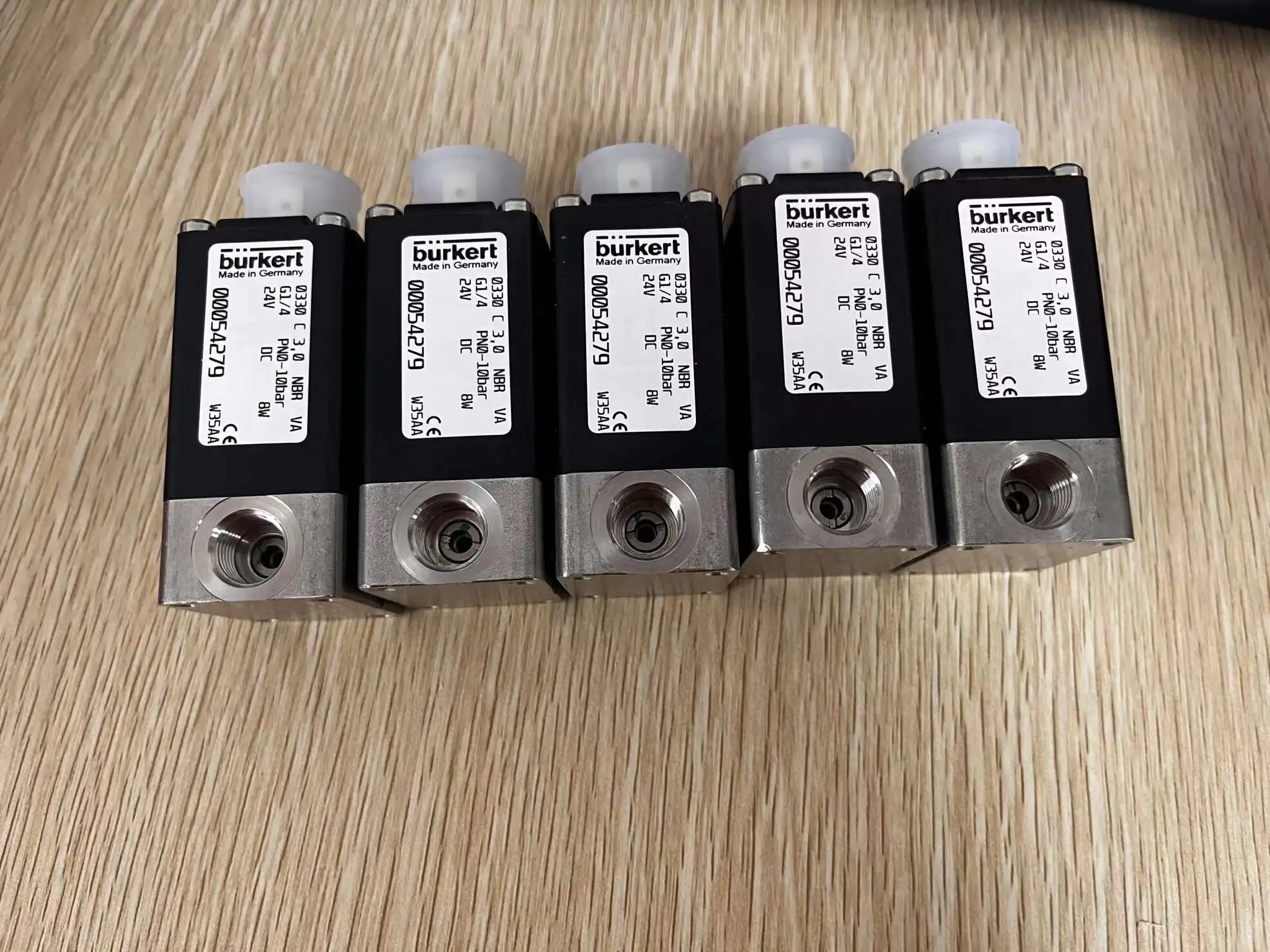 Соленоидный клапан Burkert 0124 0330 типа 178896 00227538 с поворотным 00066032 00019078