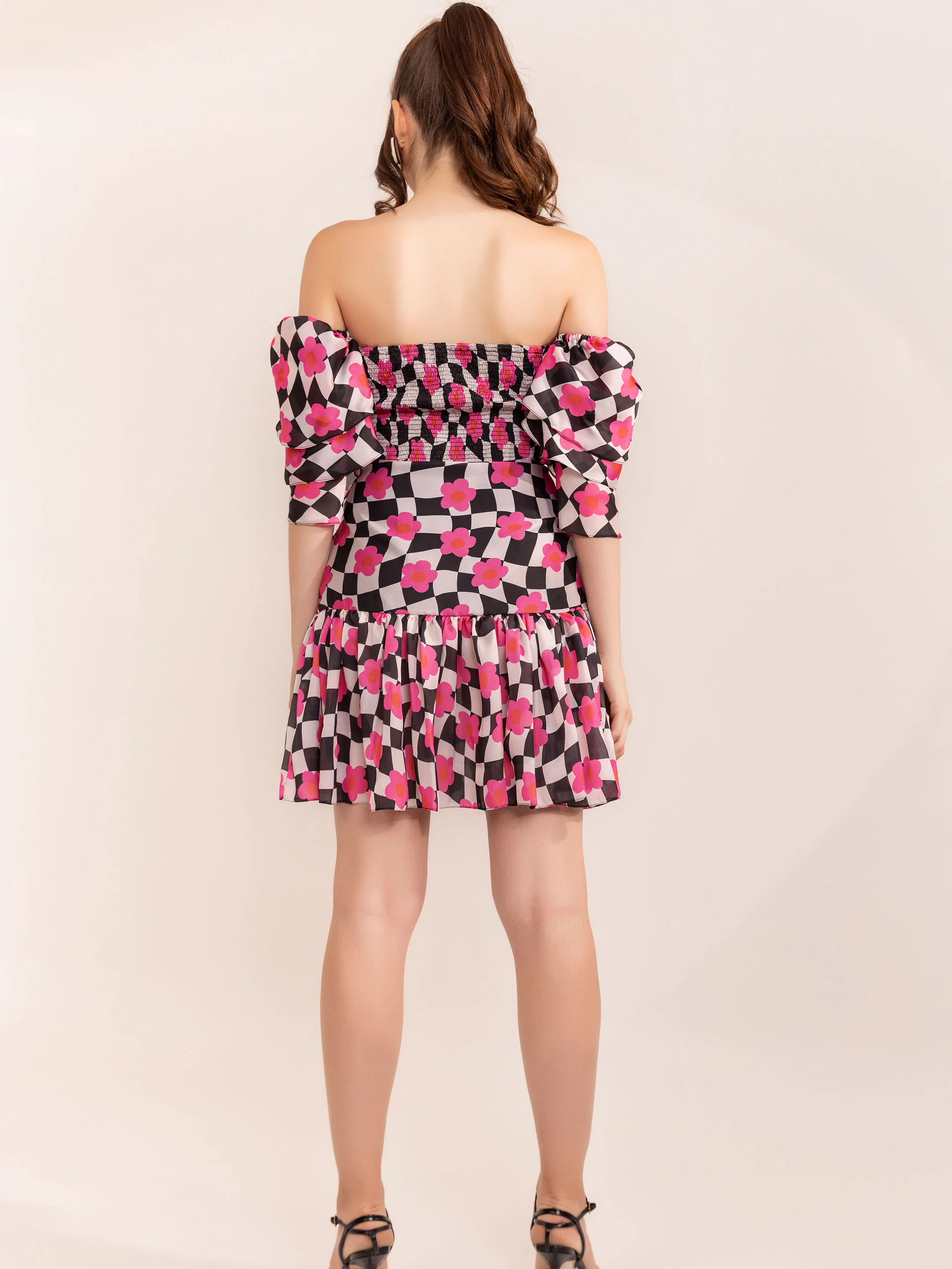 Custom 2024 Trending Design Pink Checkered Lemonade Printed Off Shoulder Short Dress For Women One Piece Dress At Factory Price