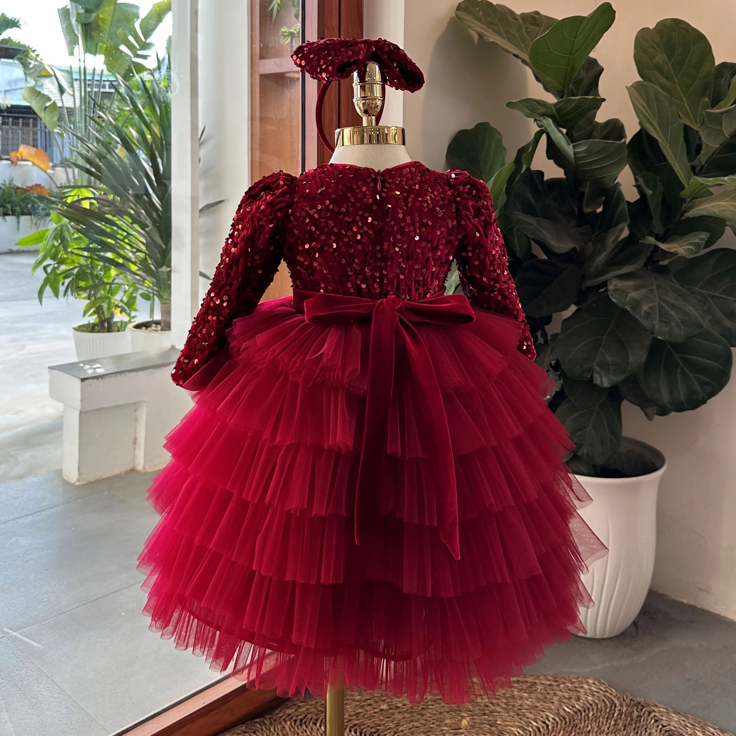 Winter Velvet Dress Velvet embroidered sequins mesh long-sleeved warm and beautiful dress for girls Vietnam 12 Old High Quality