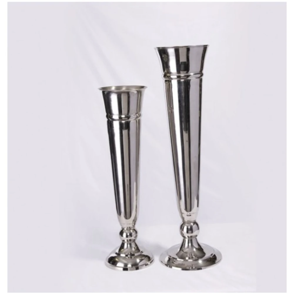 Handmade Metal Flower Vase in Modern Design Perfect for Wedding Table Decoration
