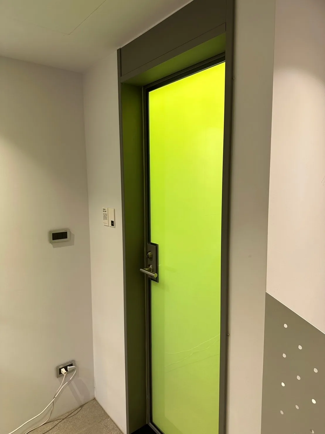 High Quality Pdlc Smart Glasses, Decorative Films Using for Home, Building, Office, Window Tint