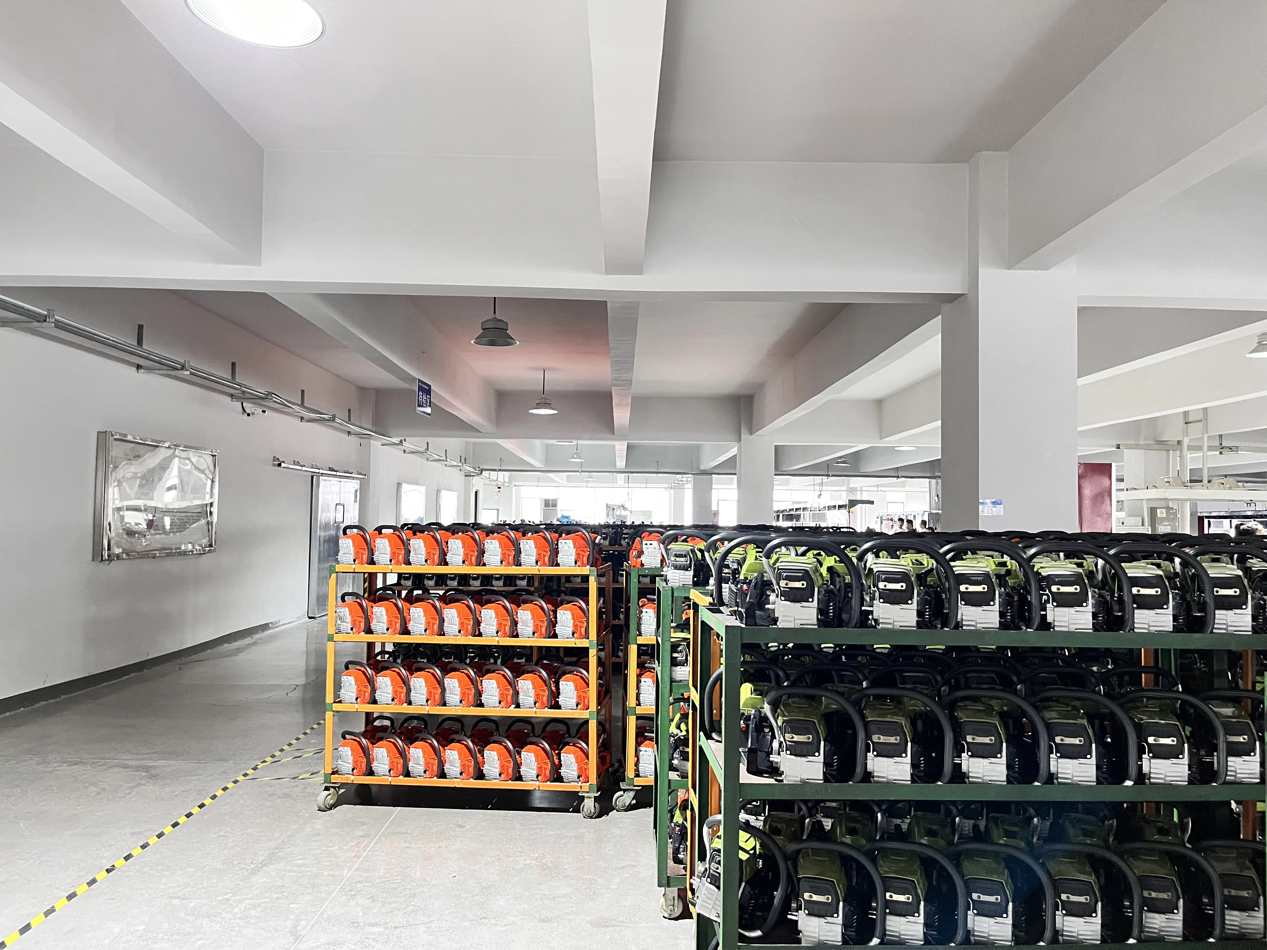 BISON Portable 2 Stroke Grass Cutter Machine price 43cc Brush Cutter for Garden Grass Cutting and Trimmer