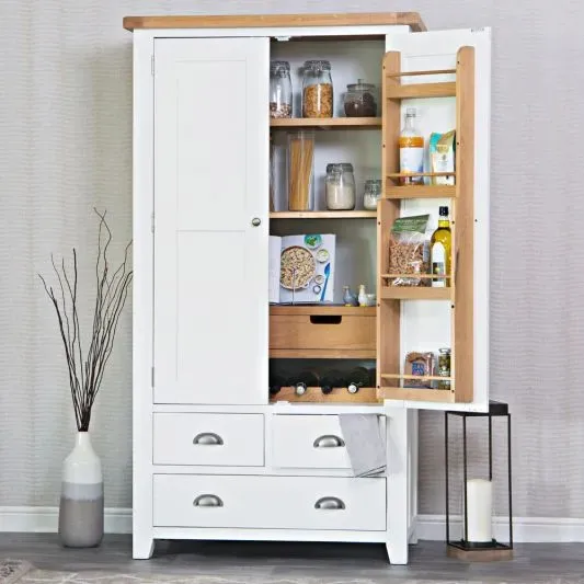 Большой шкаф