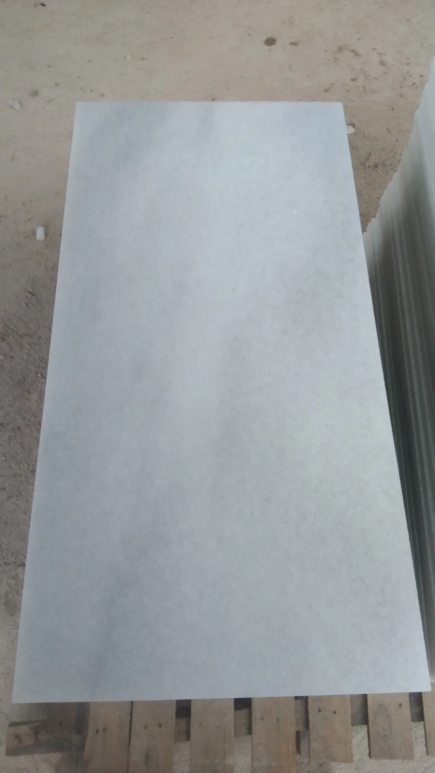 Modern Design 40x80x2cm Calcite Marble Tiles Polished and Cut-To-Size for Office Building Natural from Vietnam