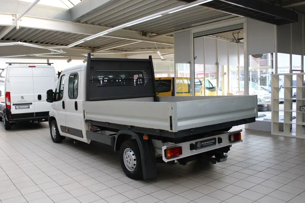 2011 P e ugeot BOXER Bus