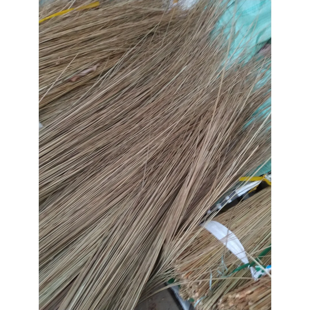 Garden Broom Stick made from Coconut/ Hot Sale Garden Accessories/ 100% Coconut Broom Stick