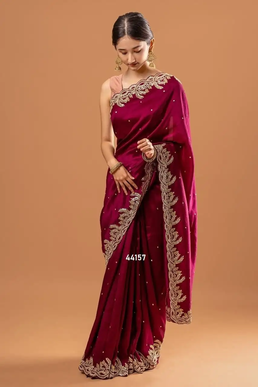 New Design Party Wear Wedding Saree For Girls And Women Heavy Border Fancy Sarees India Bulk Order 2023