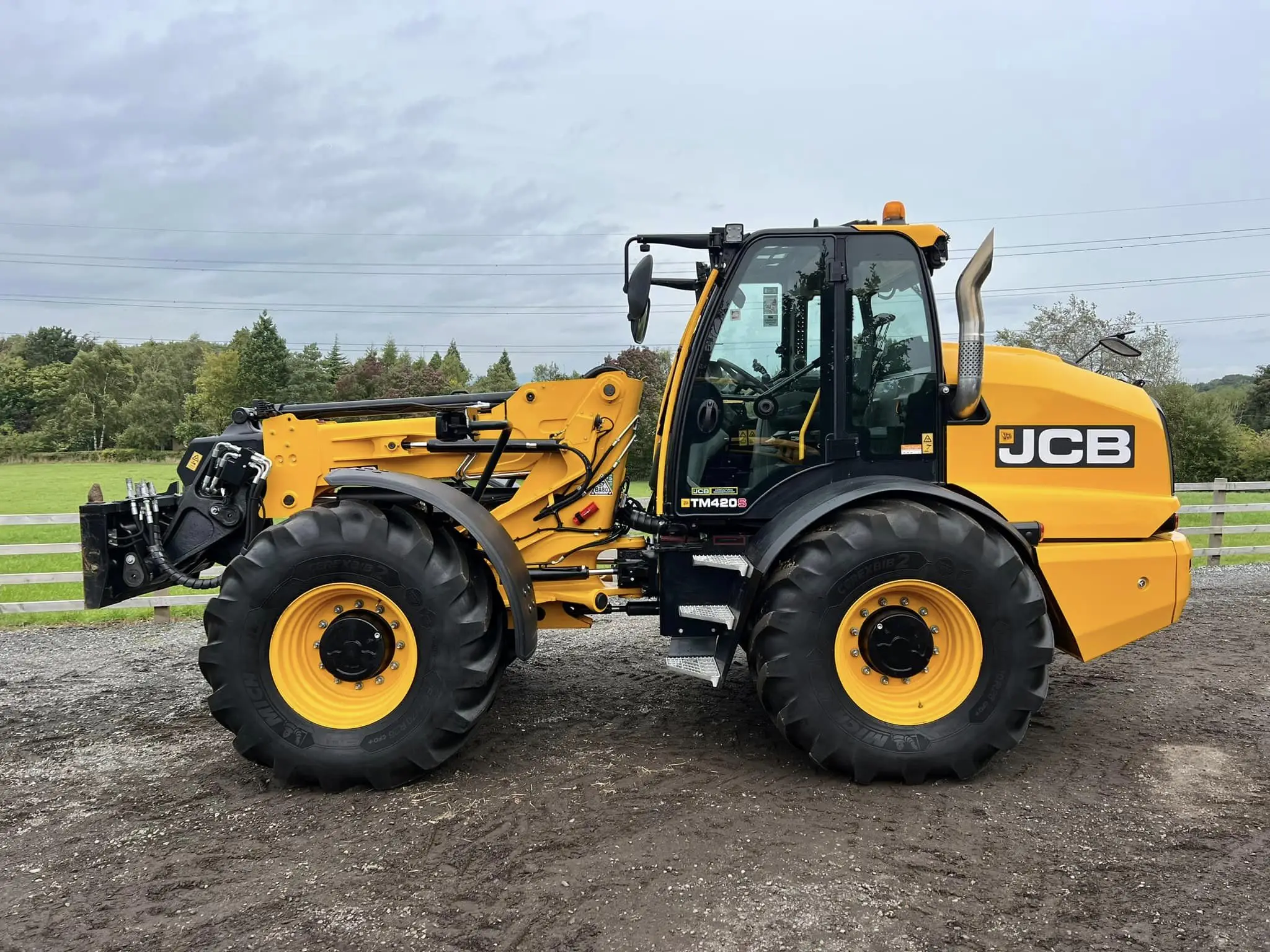 JCB 543MUI.jpeg
