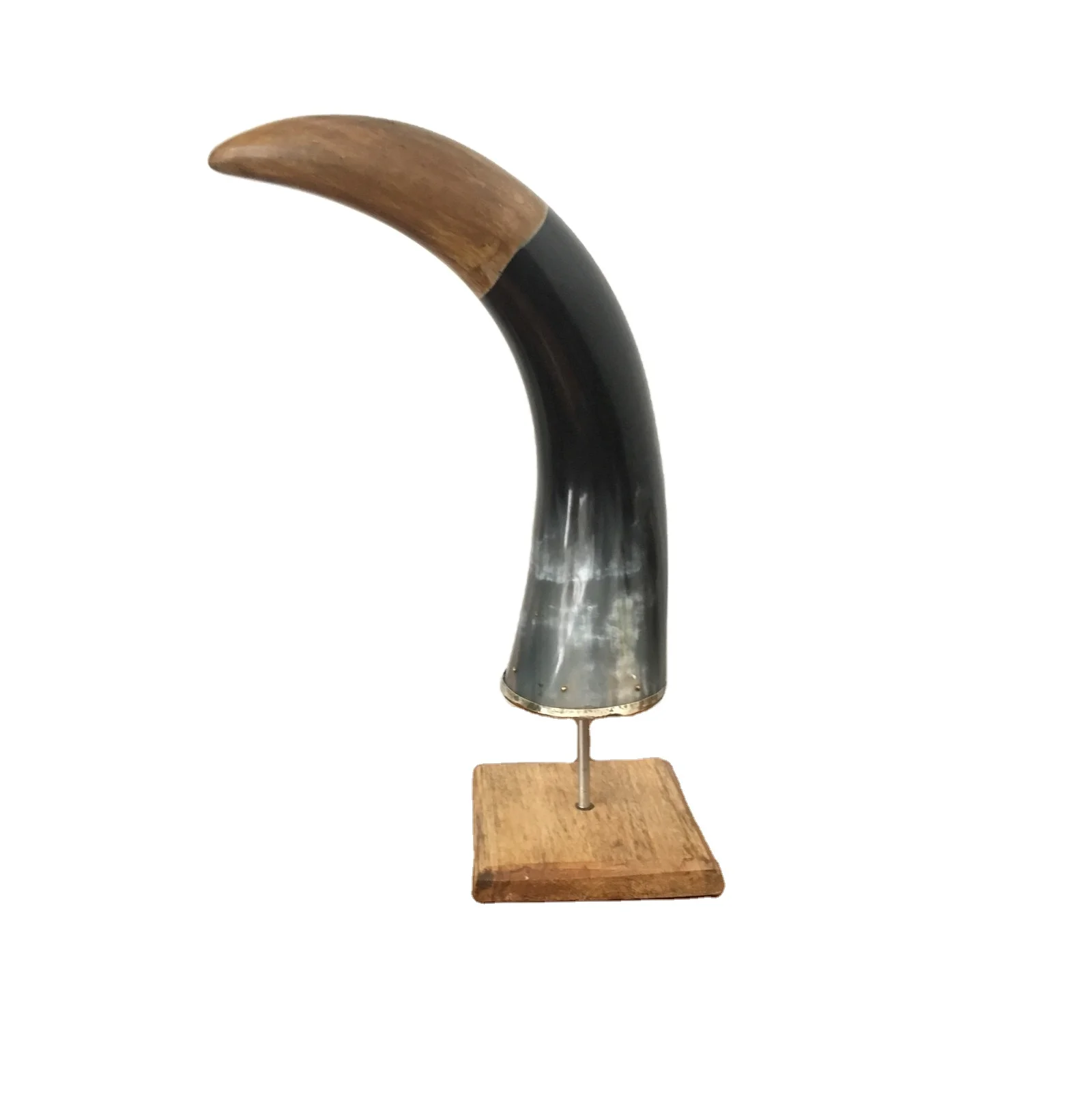 2023 Stylish Vintage High Quality Buffalo Horn Items Home Decorative Showpiece Tableware With Wooden Base For Wholesale