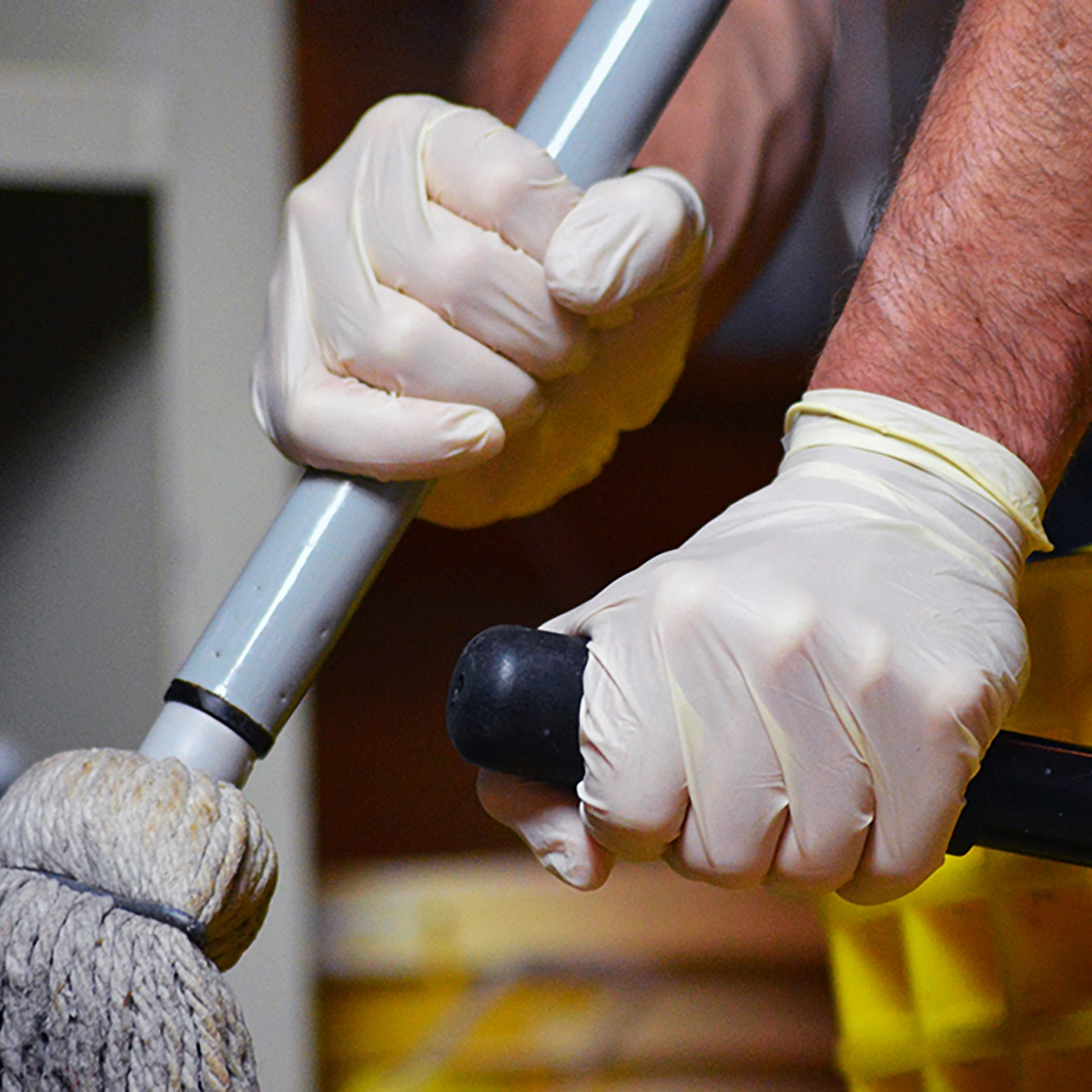 wholesale latex gloves disposable malaysia manufacturer gloves cheap latex gloves