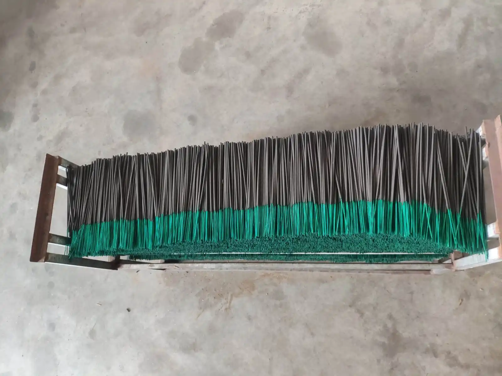 Color incense customize size and packing logo carton black agarbatti natural agarbatti +84-819753326