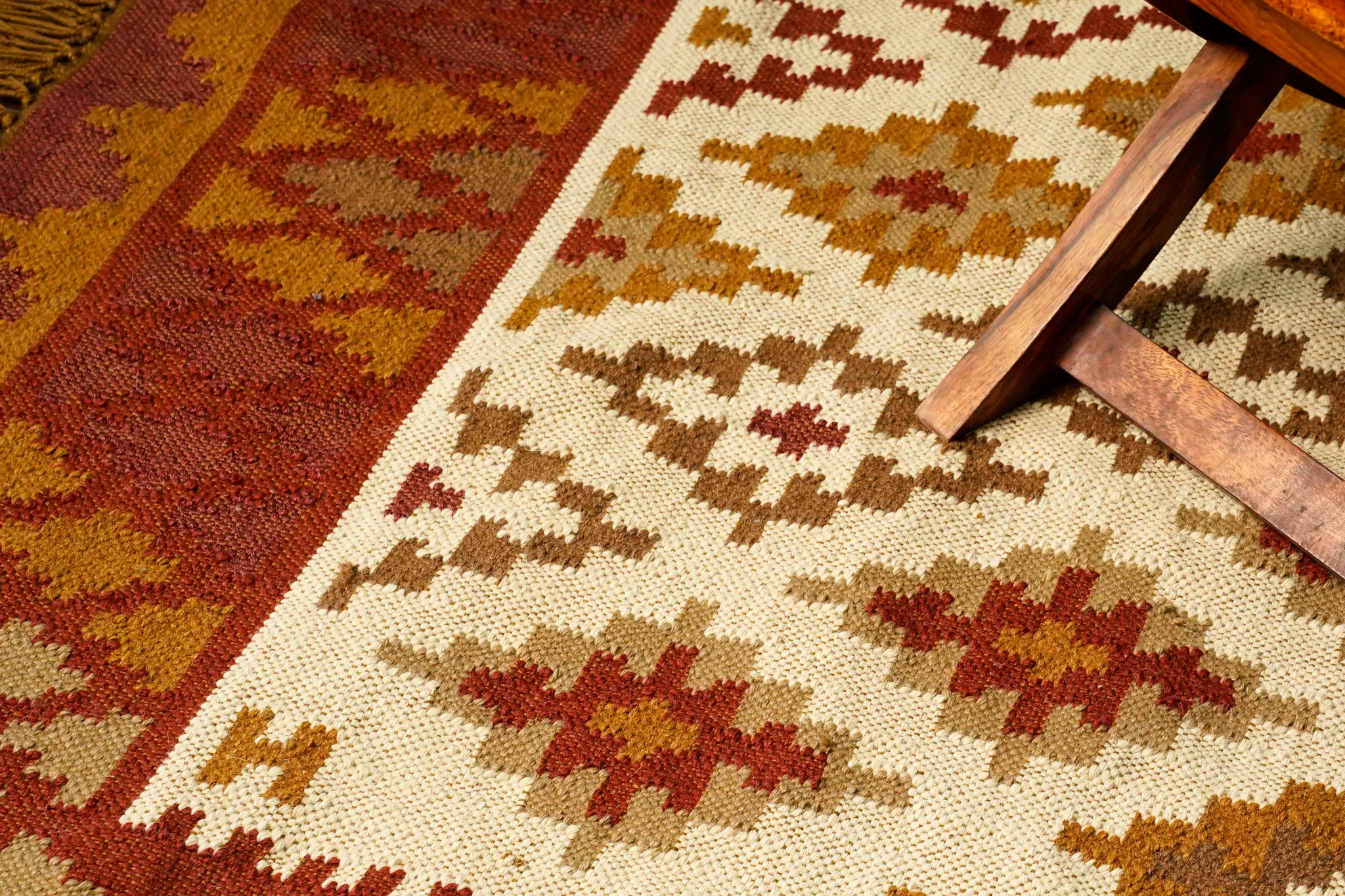 Богатые в культурном отношении полы Аутентичные коврики Kilim ручной работы напрямую от производителя по оптовым ценам гобелен доступной цене